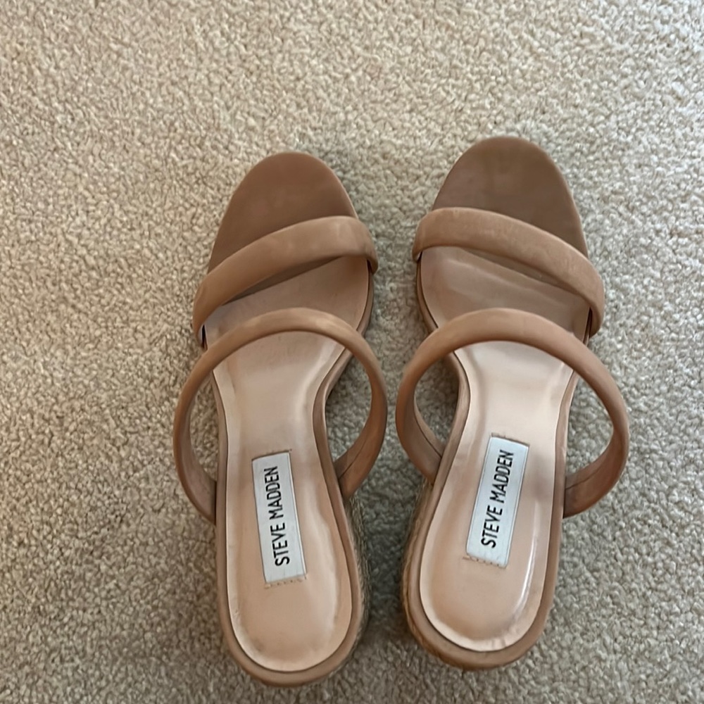 Steve Madden suede heels